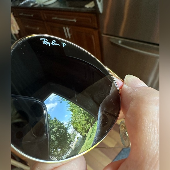 Dark Ray Ban Aviator Polarized Sun Glasses - Picture 11 of 11